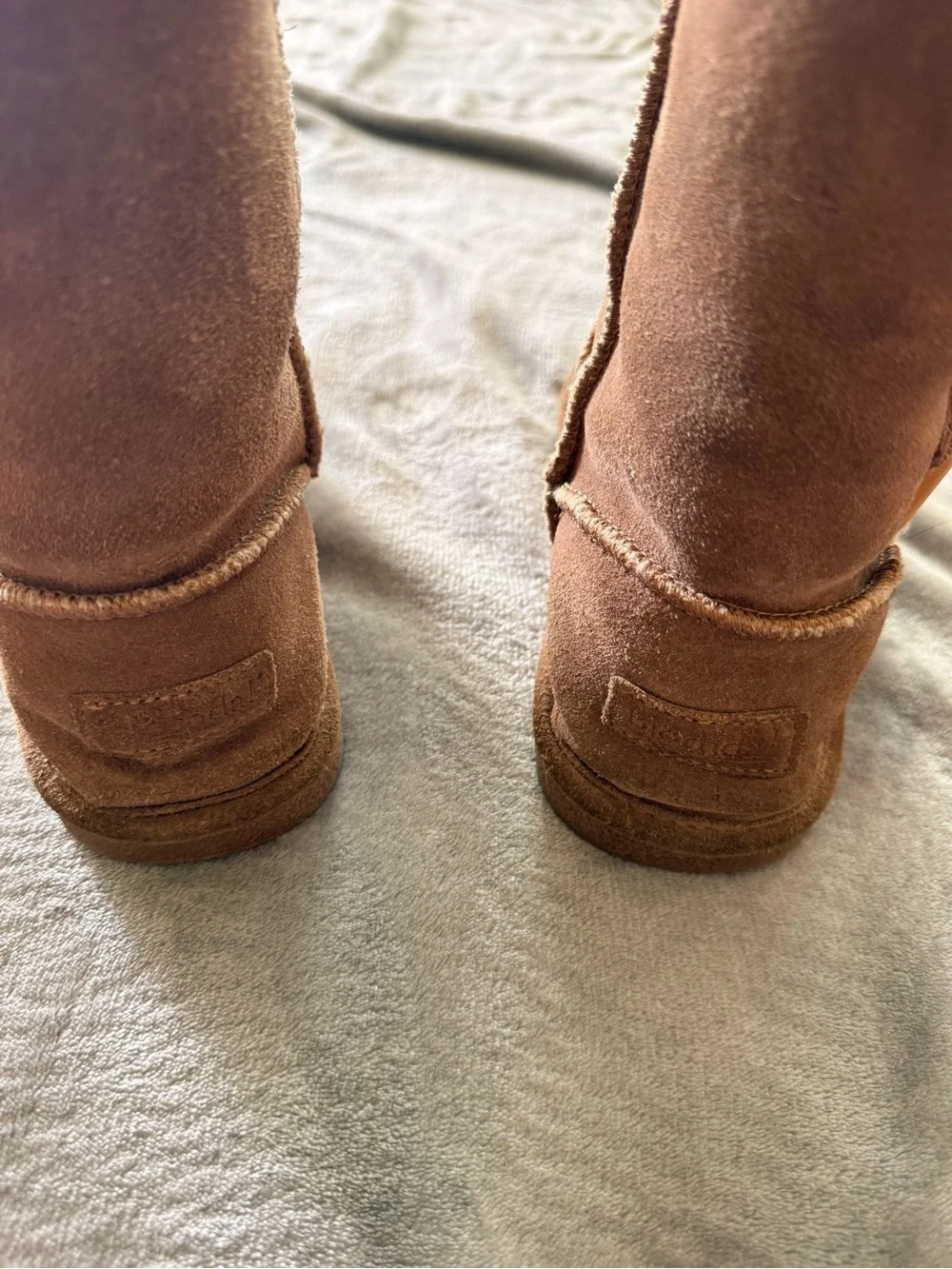 Bjorndal Chestnut Suede Shearling-Lined Winter Boots